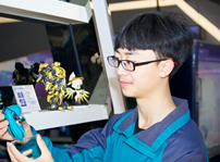 <b>涅槃重生，工作兩年后，選擇新華重新出發(fā)</b>