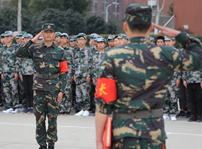 <b>退伍季來臨，退伍軍人不用愁！用技能武裝續(xù)寫軍人不凡！</b>