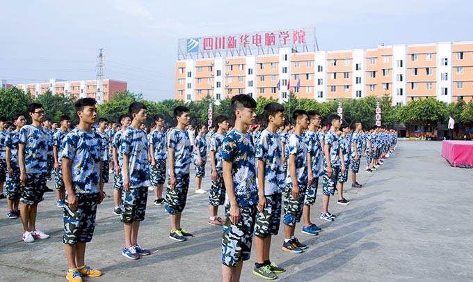 我院2016秋季軍訓(xùn)大片已拉開序幕！