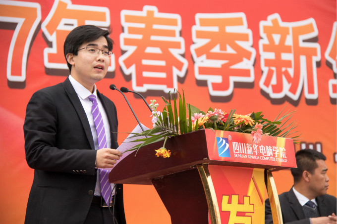 軍訓(xùn)會(huì)操表演，青春與奮進(jìn)的完美結(jié)合！