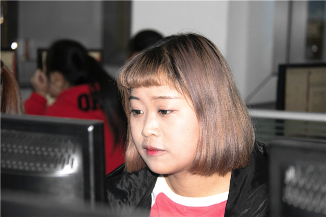從航空服務(wù)到設(shè)計(jì)師，她更愛這里