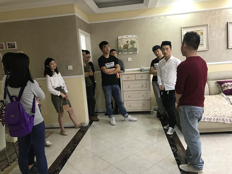 企業(yè)參觀行——從實戰(zhàn)出發(fā)，提高動手能力