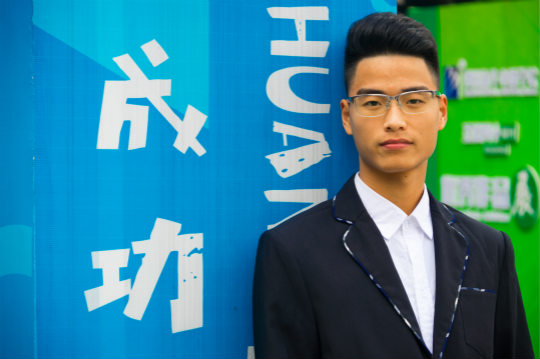 如果你遇見(jiàn)過(guò)四川新華，其他學(xué)校都變成將就
