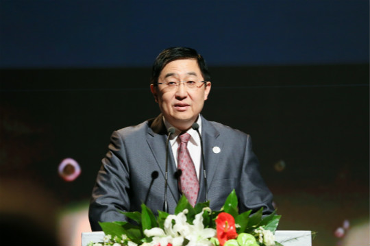 榮耀盛典，新華教育集團(tuán)常務(wù)副總裁許紹兵再獲殊榮！