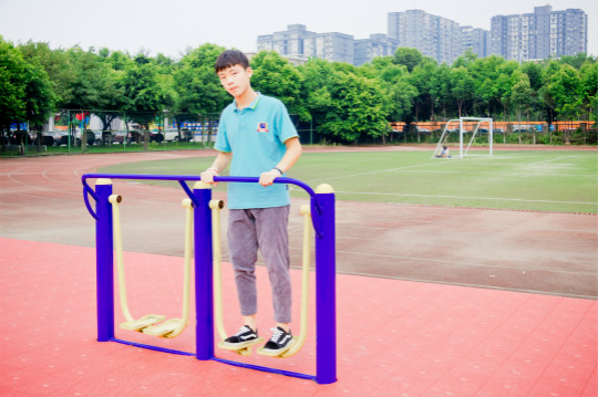 花無重開日，人無再少年