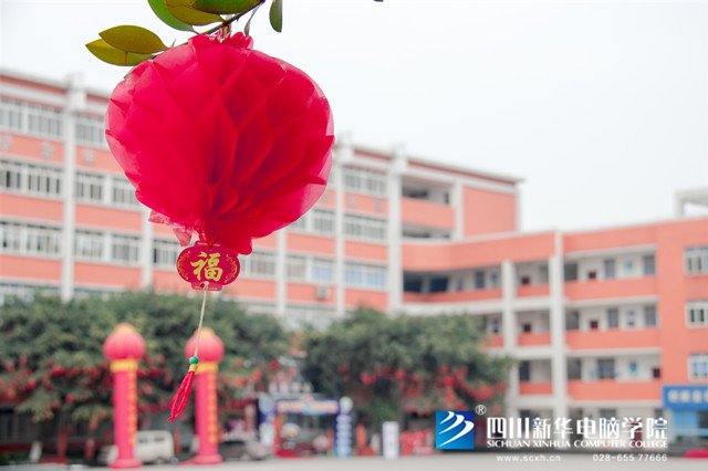看臉時代的零零后，如何擺脫枷鎖、負重前行