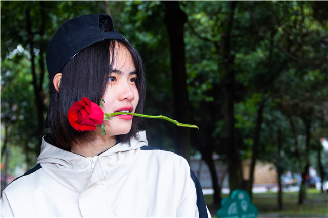 #三月女人天，陽(yáng)光少女節(jié)#為你歡喜的她投上一票