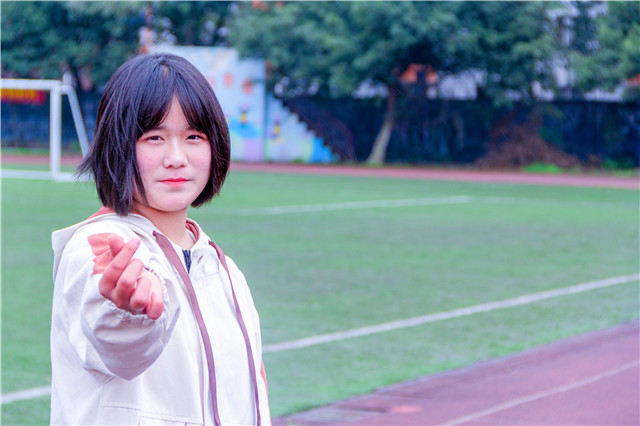 #三月女人天，陽(yáng)光少女節(jié)#為你歡喜的她投上一票