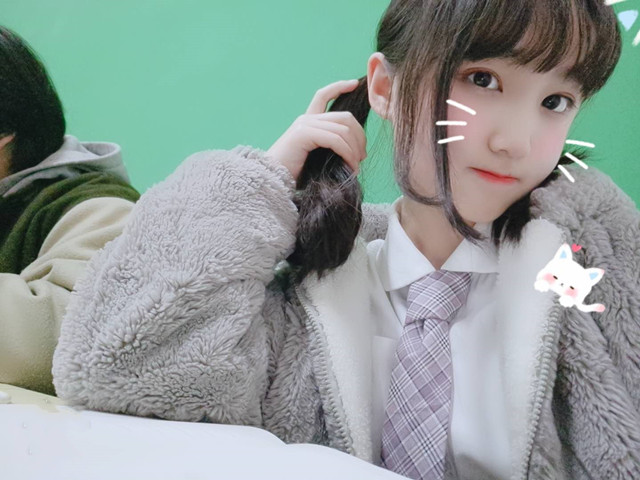 #三月女人天，陽(yáng)光少女節(jié)#為你歡喜的她投上一票