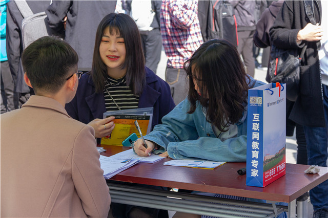 2019四川新華春季畢業(yè)生供不應(yīng)求，逆襲史上最難就業(yè)季節(jié)