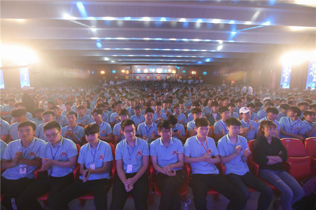 “新時代·新職業(yè)”新華互聯(lián)網(wǎng)科技五大專業(yè)特色共建學(xué)院發(fā)布暨產(chǎn)教融合發(fā)展