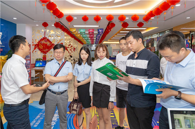 四川新華2019五大專業(yè)特色共建學(xué)院震撼發(fā)布！