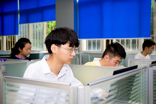 選擇不對(duì)，努力白費(fèi)！擇校選專(zhuān)業(yè)就選大品牌！