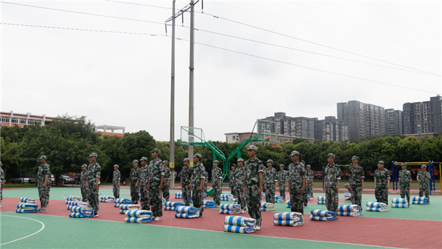 記2019年秋季新生軍訓素質(zhì)拓展——電競專業(yè)軍訓