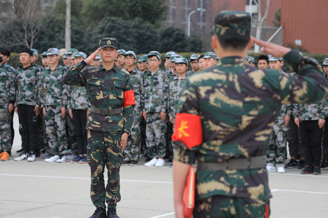 退伍不褪色，轉(zhuǎn)業(yè)不轉(zhuǎn)志！用技能武裝續(xù)寫軍人不凡！