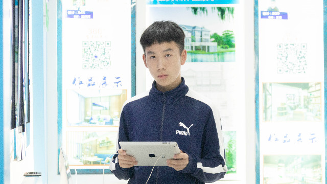 不愿荒廢青春，我來新華開啟新人生