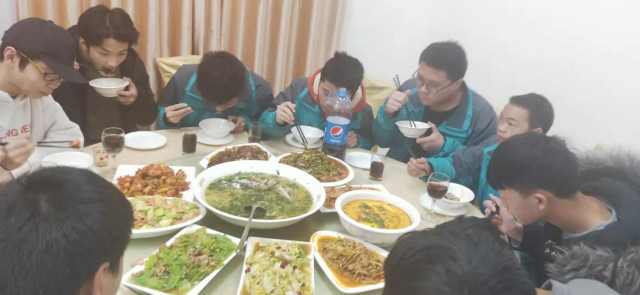 “獎助勤勉”新華關(guān)愛，讓你的技能夢飛得更遠