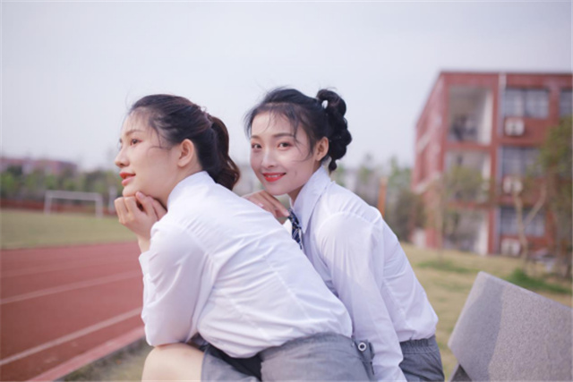 女生節(jié)相遇新華，奔向美麗新人生