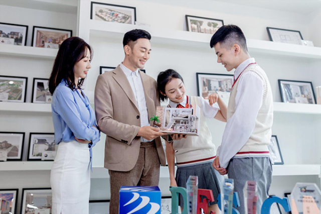 好學校不怕比較，學互聯(lián)網(wǎng)技術就來四川新華