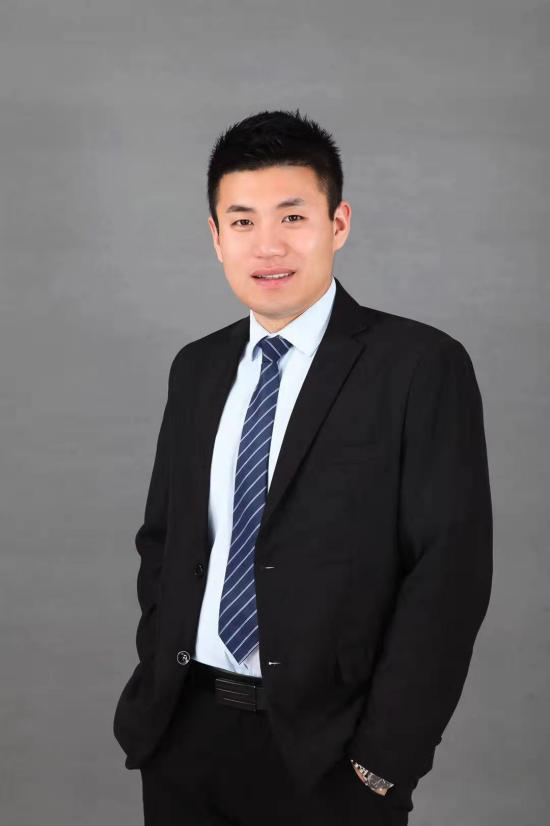 我竟在B站學(xué)技能，這個UP主一定要關(guān)注！