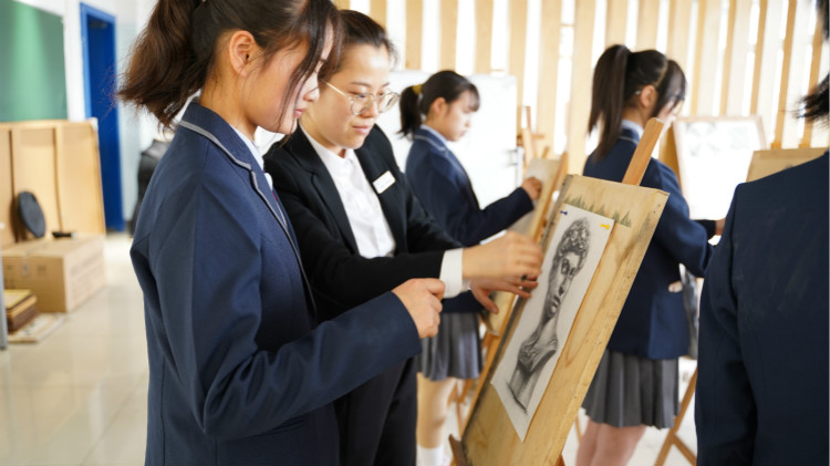 學(xué)幼師專(zhuān)業(yè)，為什么要選四川新華？