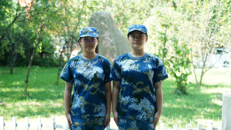 追夢(mèng)新華人|因?yàn)閴?mèng)想·光芒萬(wàn)丈！