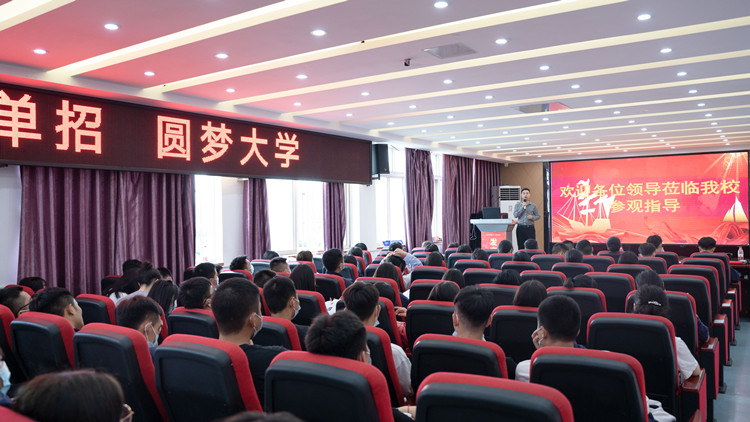 初中分流提前擇校，選擇新華實(shí)現(xiàn)彎道超車(chē)！