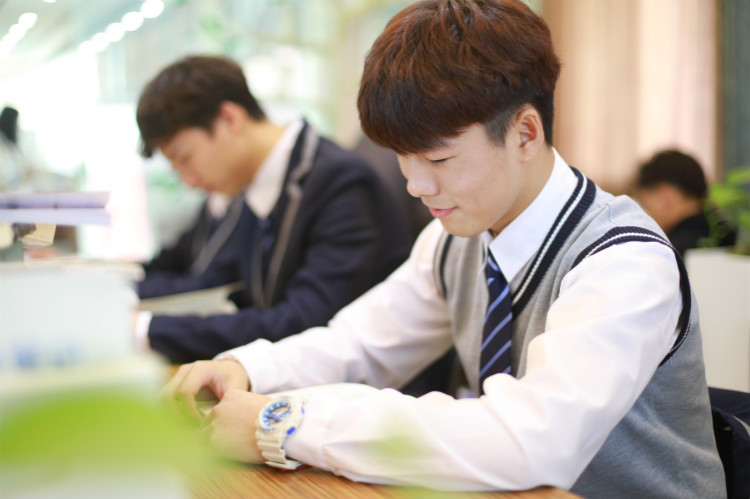 學技術(shù)為什么選擇四川新華之——教學模式