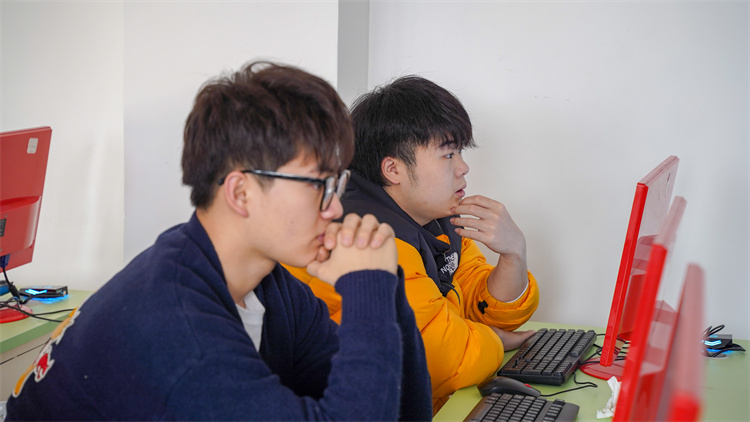 名企定向班開課啦！助力新華學(xué)子就業(yè)夢(mèng)！