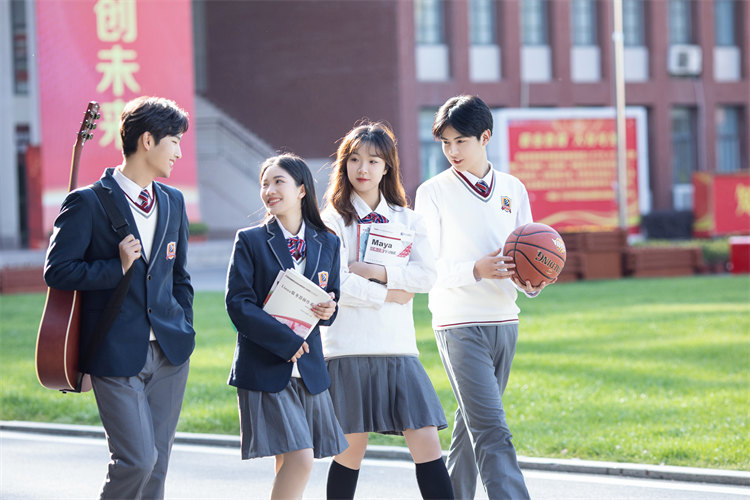初中生成績不好，學(xué)什么專業(yè)好？選什么學(xué)校就業(yè)有前途？