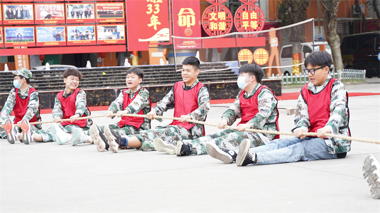超然！新生軍訓(xùn)——團(tuán)隊訓(xùn)練賽