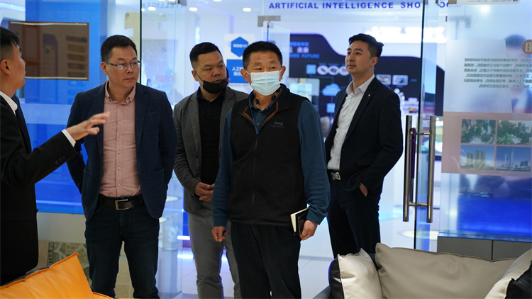 熱烈歡迎智能制造企業(yè)走進(jìn)成都新華交流學(xué)習(xí)指導(dǎo)！