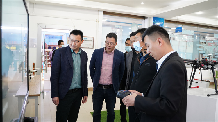 熱烈歡迎智能制造企業(yè)走進(jìn)成都新華交流學(xué)習(xí)指導(dǎo)！