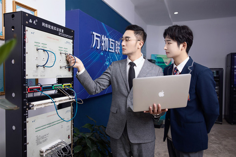 就業(yè)寒潮來襲，新華這類人才卻被市場熱搶！