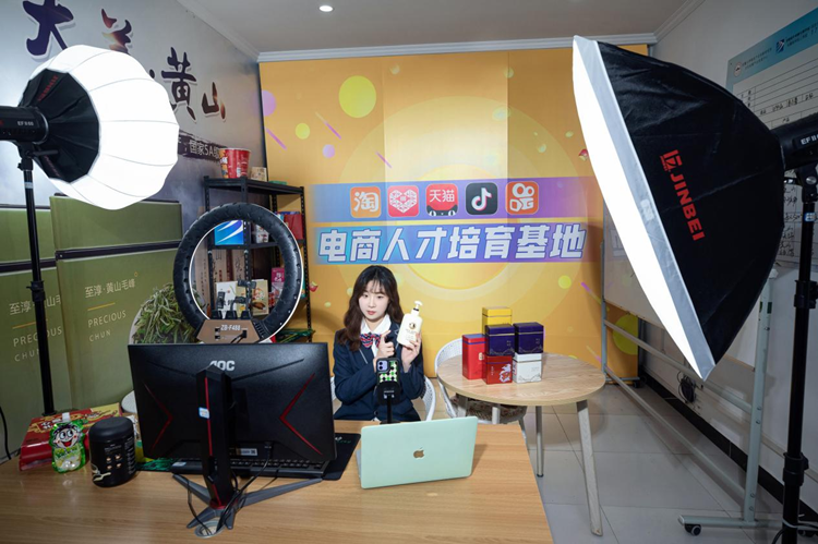 暴露年齡！這些新華老廣告詞里，有你的童年回憶！