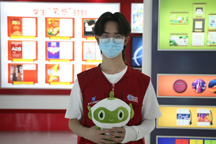 什么？七夕新華被表白了？