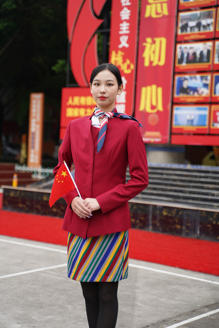 祖國頌！新華迎國慶，祝?！罢b”祖國