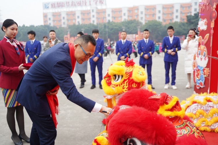 卯兔接福鬧元宵，遺風佳韻匯佳節(jié)