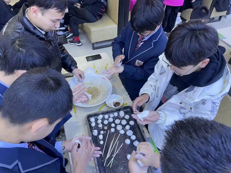 卯兔接福鬧元宵，遺風佳韻匯佳節(jié)