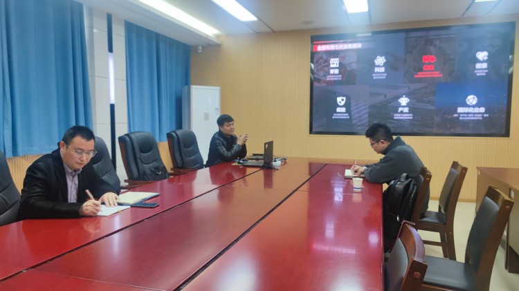 我校與京東物流教育智慧物流實(shí)驗(yàn)中心建設(shè)研討會(huì)圓滿召開