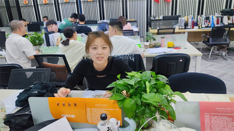 心系學(xué)子每一步，就業(yè)回訪送真情