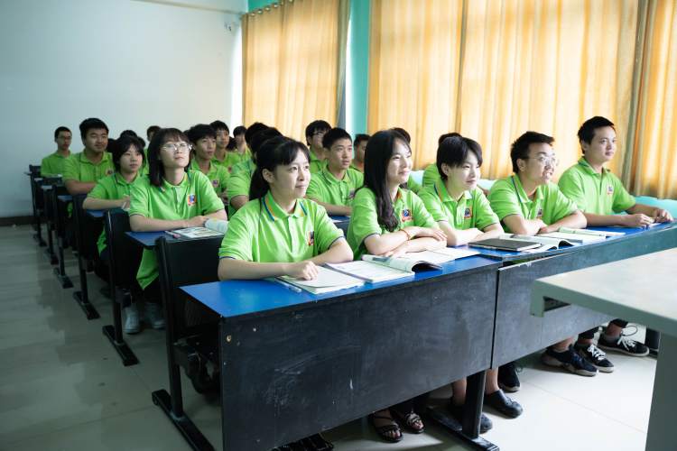 <b>職教的獨(dú)門秘籍：單招！</b>