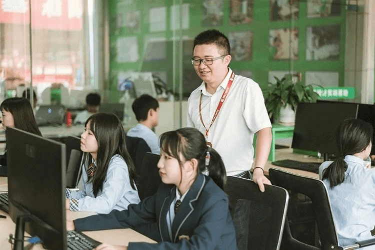 打工返鄉(xiāng)壓力大，學(xué)一門(mén)技術(shù)高薪就業(yè)