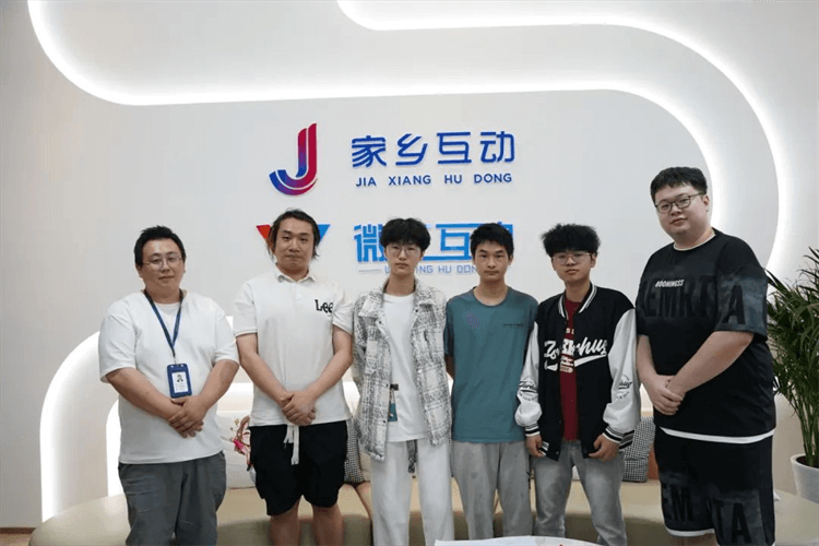 恭喜！成都新華電競學子成功簽約