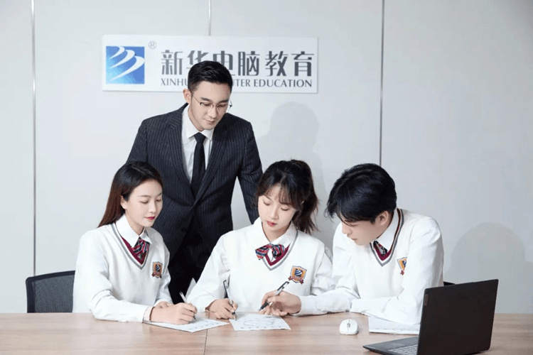 普高轉(zhuǎn)職高，低分段彎道超車上大學(xué)！