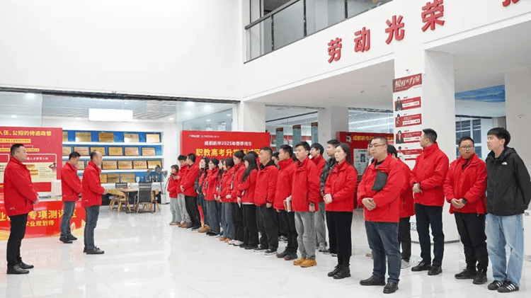 開(kāi)學(xué)一個(gè)多月，新華學(xué)子的校園生活是什么樣的呢？